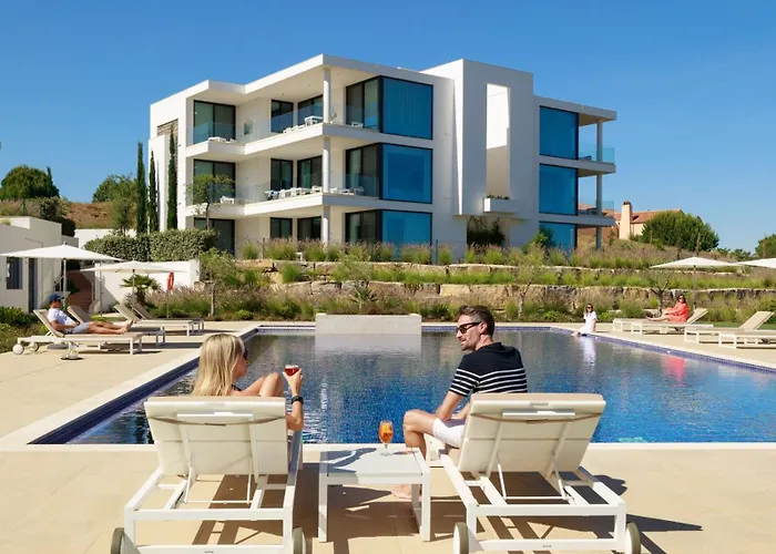 Apartment Monte Rei 2 Bed *