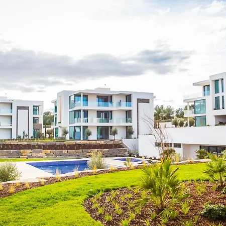 Monte Rei 2 Bed *